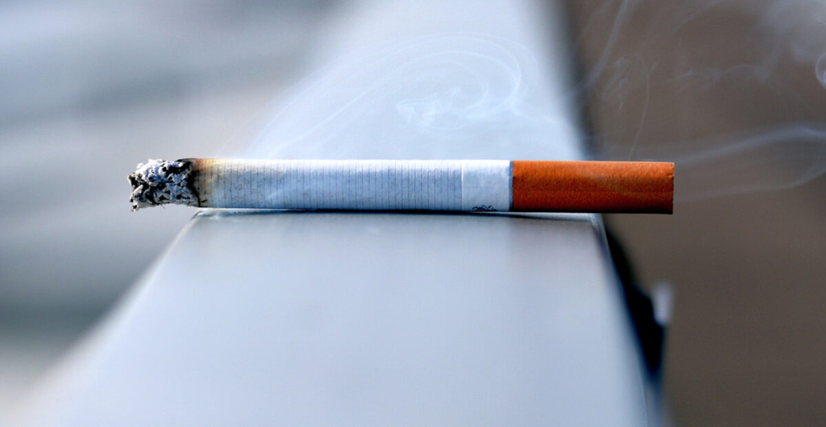 Tupakoinnin lopettaminen hidastaa muistin heikkenemistä