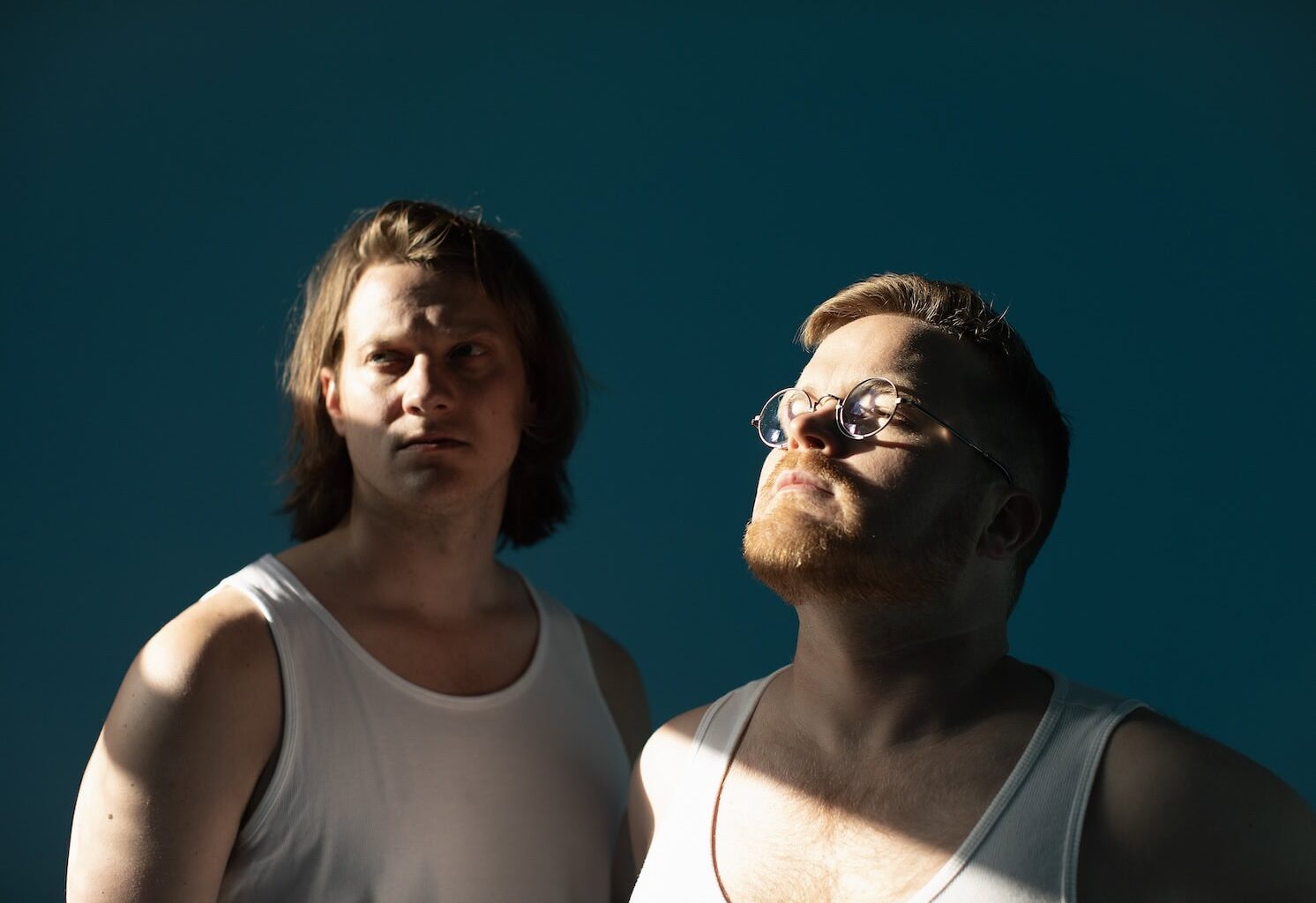 Suomen tämän hetken suosituin rockduo julkaisee uuden levyn: kiertuepäivät julki