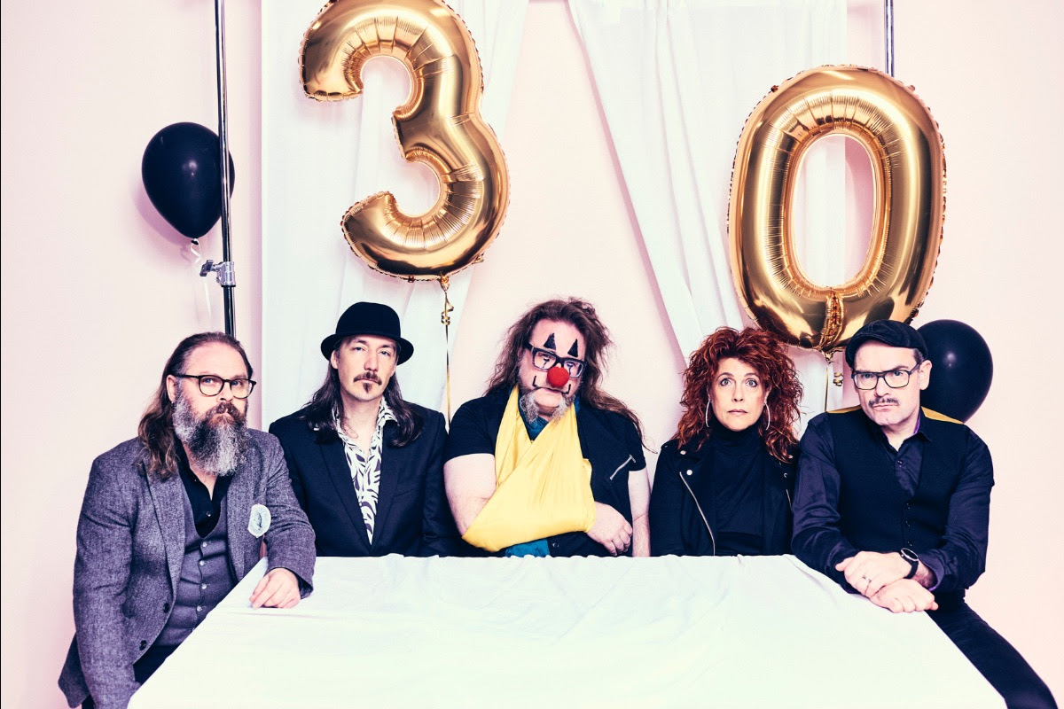 Viikate täyttää 30 vuotta – ohjelmassa mollisointujen kyllästämä juhlakonsertti Tavastialla