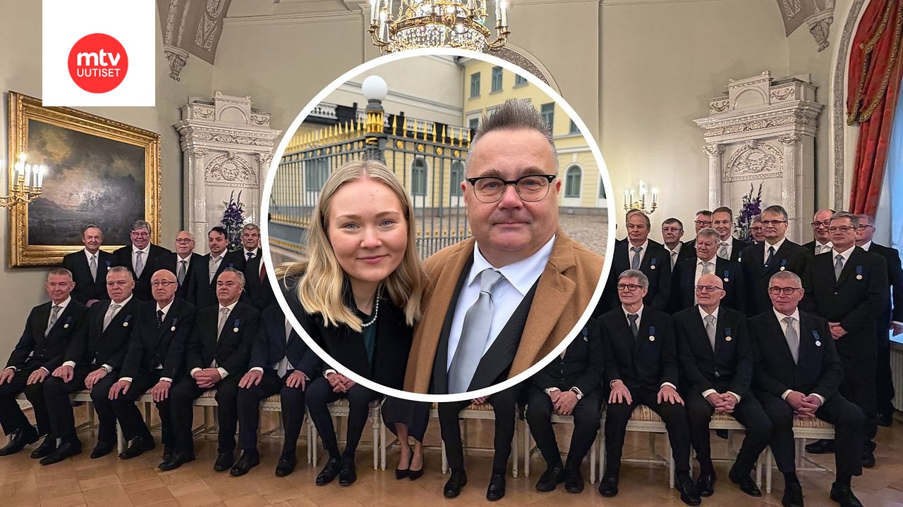 Palkitut isät juhlivat tänään isänpäivää Presidentinlinnassa.