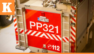 Omakotitalo tuhoutui tulipalossa Oulun Kuivasjärvellä – asukas pääsi pois rakennuksesta