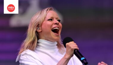 Arkistokuva. Vesala-taiteilijanimellä esiintyvä Paula Vesala kertoo Instagramissa palaavansa keikkalavoille ensi kesänä.