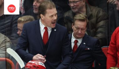 Liiga-sivujen kansikuva