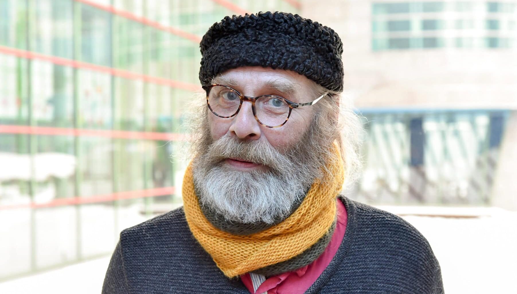 IL: Vesa Vierikko jättää teatterilavat