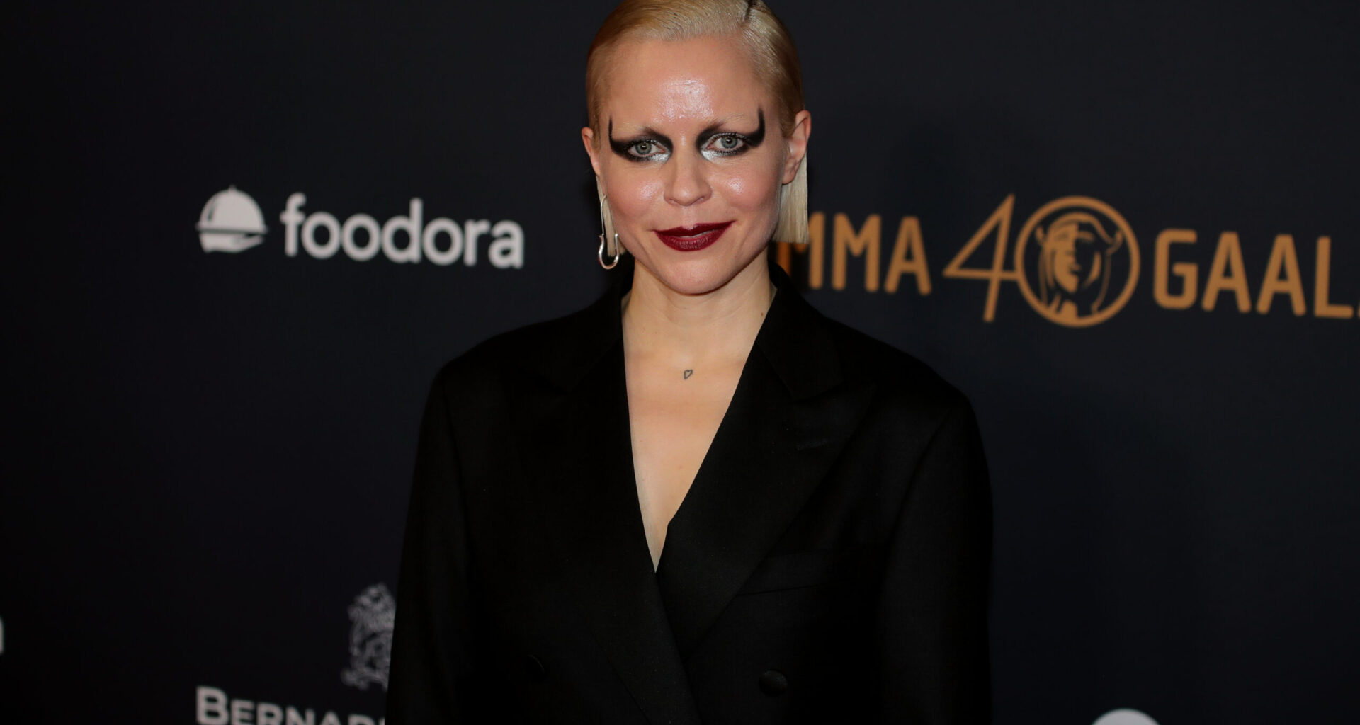 "Pitää olla nupista sekaisin, kun esittelee hirveetä kroppaa" – Paula Vesalan raskauskuviin ilmestyi kammottavaa törkyä