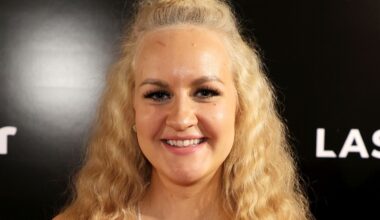 Auri Kananen äitiyspoliklinikalla – ”Kohta mennään!!”