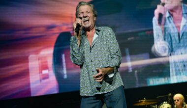 Eläköityminen ei ole kovin kaukana, sanoo Deep Purplen Ian Gillan - "Näöstäni on jäljellä 30 prosenttia"