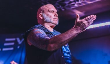 Voiko nuoruuden vimmaa toisintaa kuusikymppisenä? Iron Maidenista tuttu Blaze Bayley äänitti vanhaa tuotantoaan uusiksi