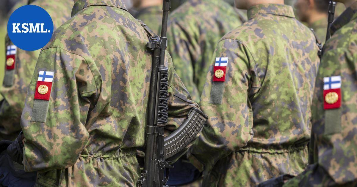 Panssariprikaatin ajoneuvot risteyskolarissa – polttoainetta valui maastoon | Uutissuomalainen