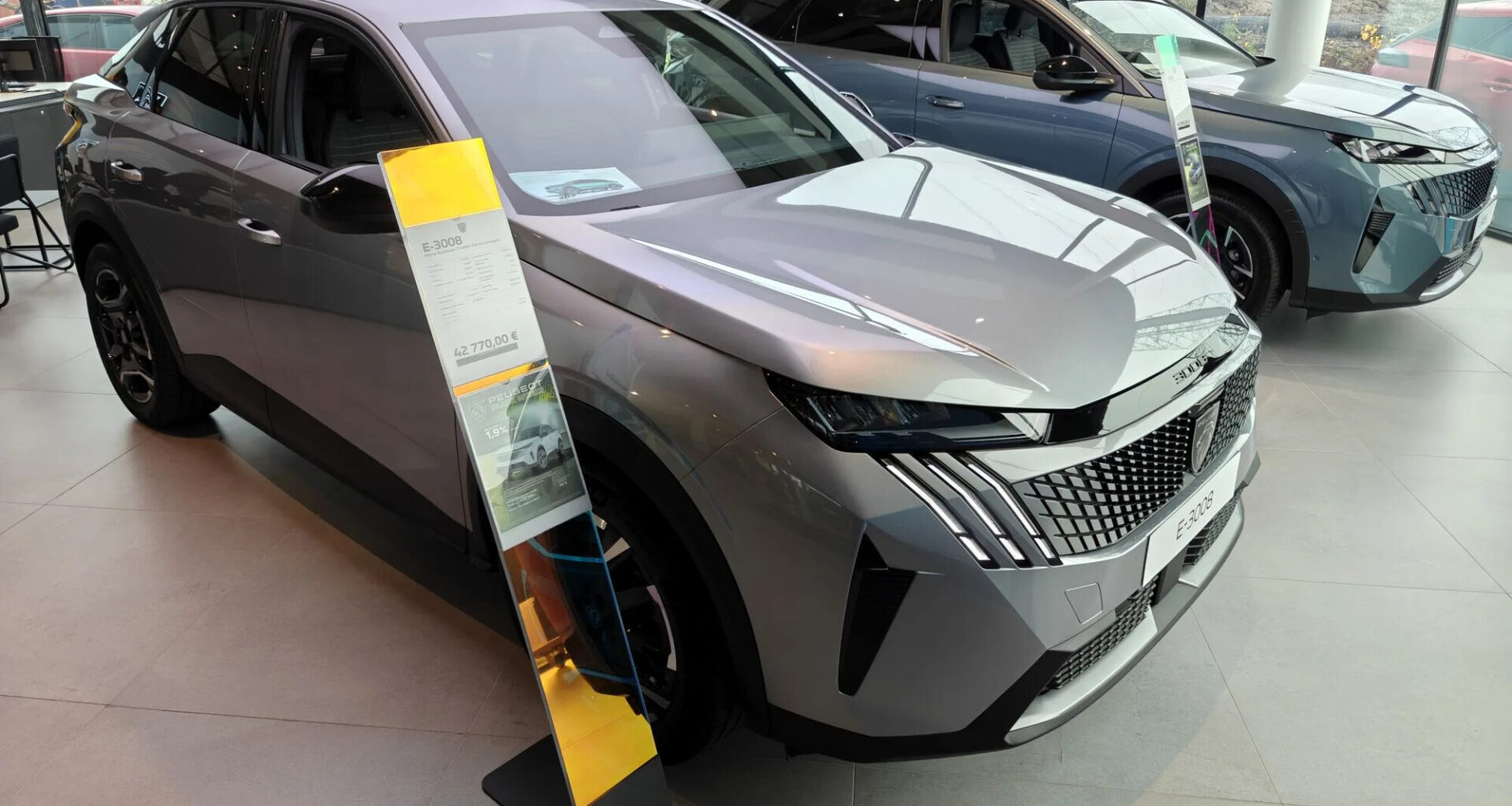 Peugeotilta hintapommi ja nelivetouutisia - Muropaketti.com