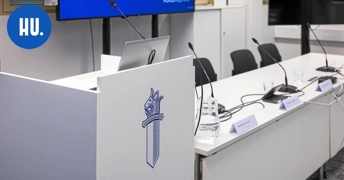 Seuraamme | Poliisi ja Tulli paljastivat jättimäisen huumeringin – seuraa tästä tiedotustilaisuutta hetki hetkeltä | Paikalliset