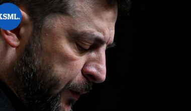 Ukrainassa korruptioskandaali saattoi Zelenskyin tienhaaraan, josta hän voi lähteä myöntämään virheitään tai lujittamaan otettaan | Uutissuomalainen