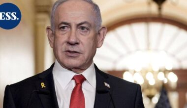 Netanjahu pyysi Israelin presidentiltä armahdusta korruptiosyytteistä | Uutissuomalainen