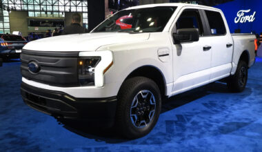 Ford harkitsee F-150 Lightning -sähkölava-auton lopettamista
