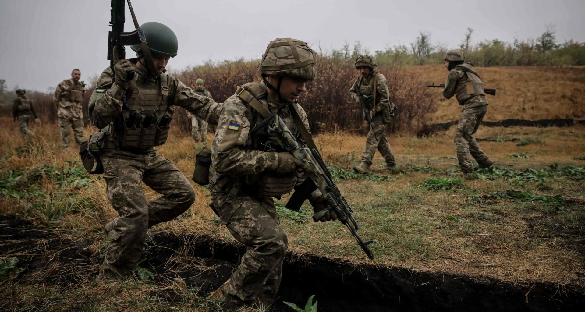 Ukrainassa hälyttävä ilmiö, 80 prosenttia asevelvollisista pakenee koulutuksesta