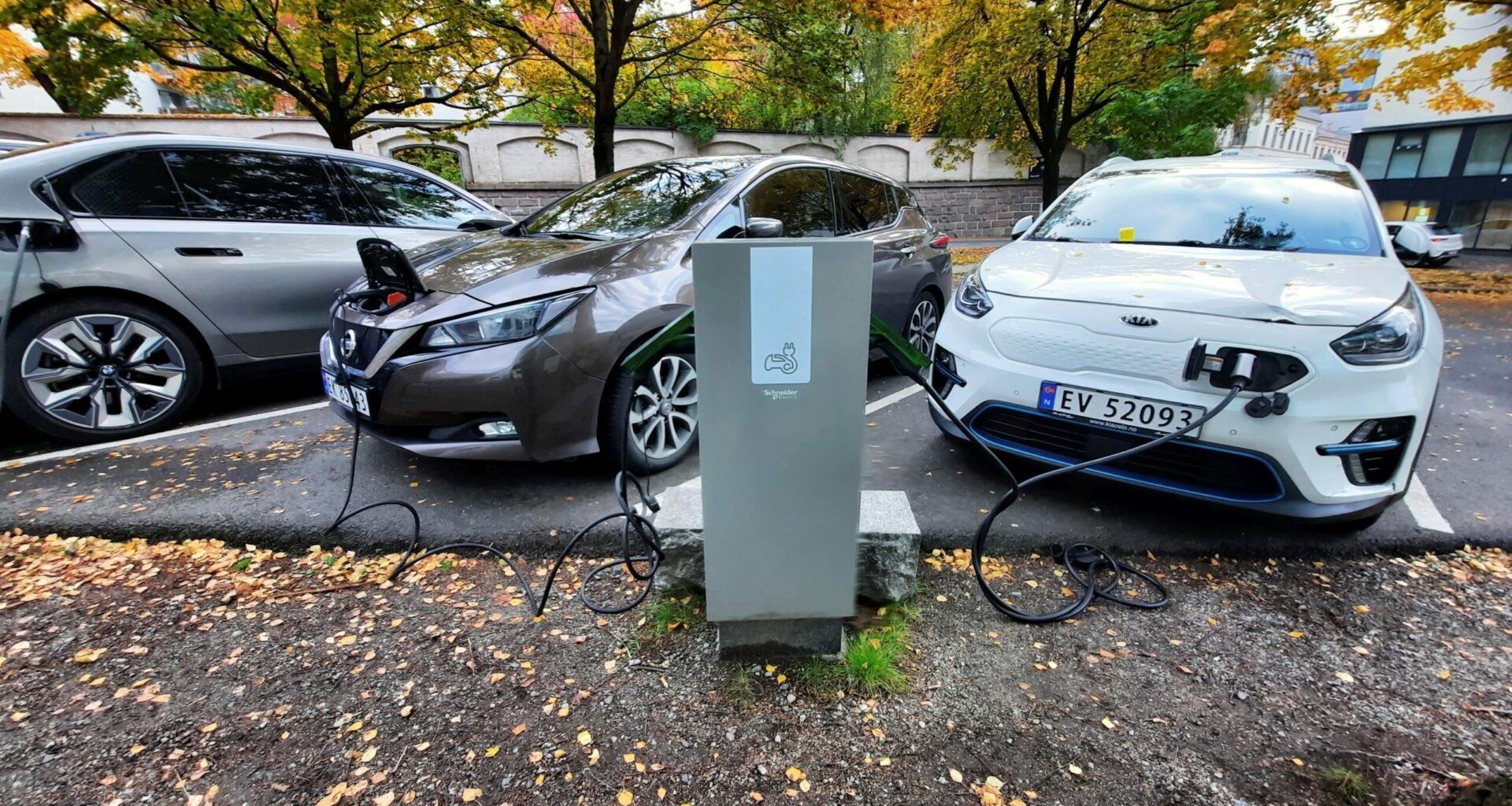 Sähköauton latauslaitteiden myynti laski | Verkkouutiset