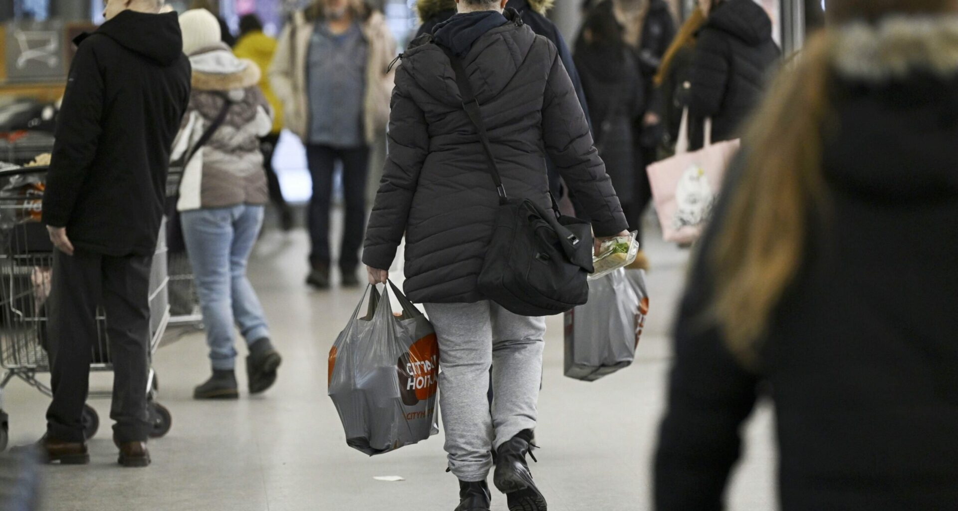 Ruoan hinta nousi, naudanliha kallistui 22 prosenttia