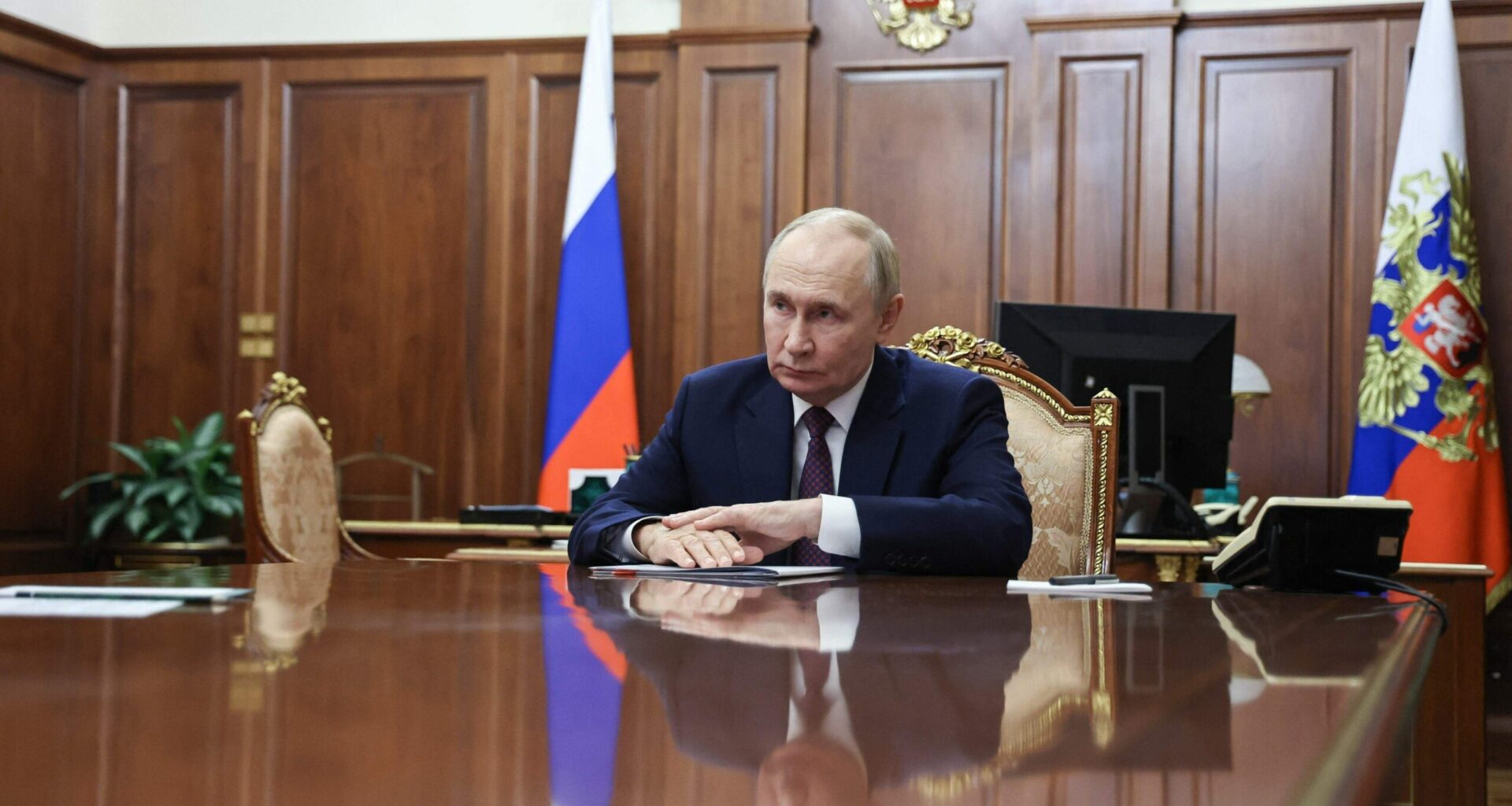 Vladimir Putin hyväksyi jättipankin myynnin