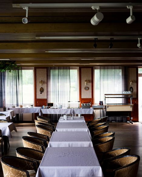 Hotelli Joronjäljen ravintolasali.