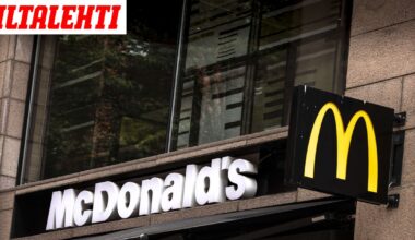 Mies räyhäsi McDonald'sissa penis paljaana