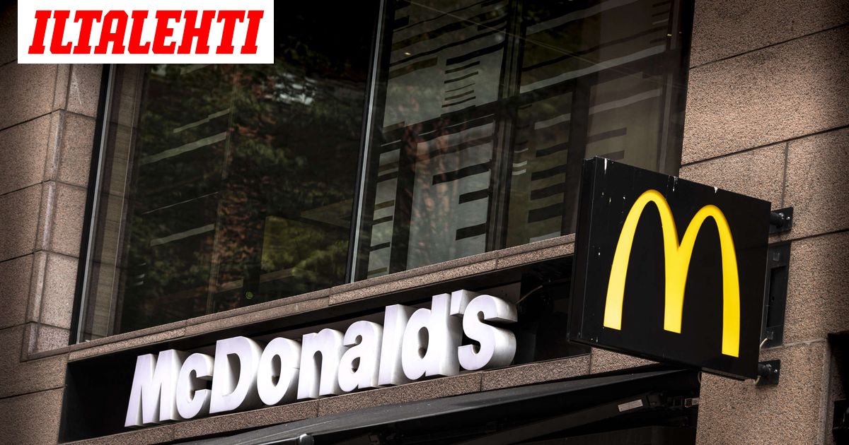 Mies räyhäsi McDonald'sissa penis paljaana