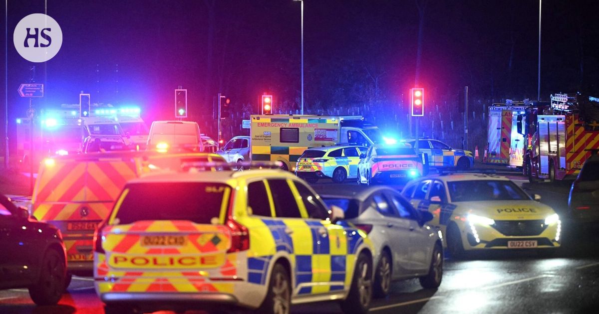 Puukotus junassa, useita sairaalaan | HS.fi