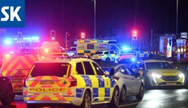 Puukkohyökkäys junassa Britanniassa: ainakin yhdeksälle hengenvaarallisia vammoja