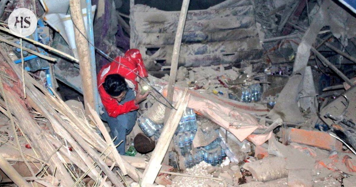 20 kuollut ja satoja loukkaantunut maanjäristyksessä, kuuluisa Sininen moskeija vaurioitunut