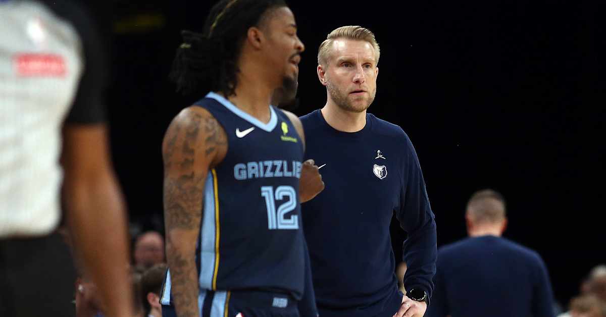 Tuomas Iisalo avautui tähtipelaajansa kritiikistä – kahden dollarin lippuhinnat äimistyttivät Memphisin kotiottelussa | Urheilu