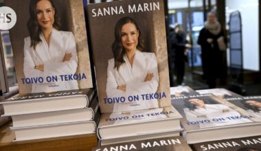 Sanna Marinin kirja Toivo on tekoja on suomalaisille vanhan kertausta