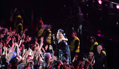 Tutkimus: tunteisiimme vetoaa eniten teinivuosiemme musiikki – kerro, mikä kappale on jäänyt muistoihisi | Kulttuuri