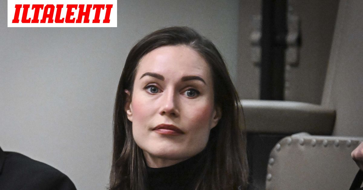 Täysi ryöpytys Sanna Marinille