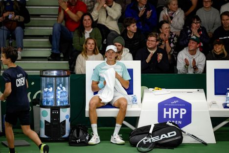 Emil Ruusuvuori pääsi kotiyleisön eteen.