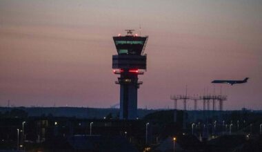 Brysselin ja Liègen lentoasemat suljettiin uudelleen droonihavaintojen vuoksi | Uutisia lyhyesti