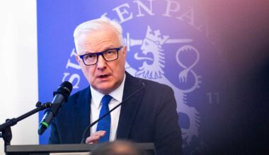 Suomen Pankin Olli Rehn varoittaa suomalaisten osaamisen näivettymisestä: vaikuttaa pian jo talouden dynamiikkaan | Politiikka