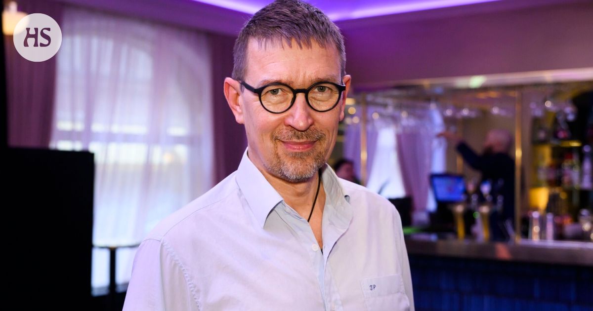 Syyttäjä: Mies potki ex-kansanedustaja Tom Packalénia päähän, kun tämä makasi maassa