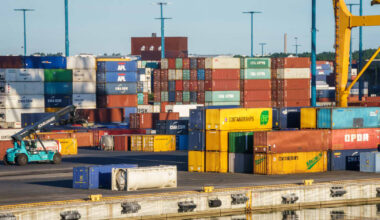 Analyysi: Joko talous otti pohja­kosketuksensa? Tämän takia Suomen suurin vientiala on kiitollinen jopa torjunta­voitosta | Talous