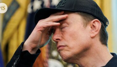 Elon Musk voi ansaita 275 miljoonaa dollaria päivässä, jos paavinkin kritisoima potti hyväksytään