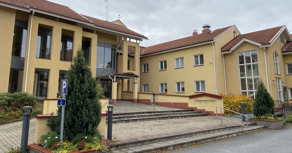 Kolmetoista Ähtärin päättäjää on poliisi­tutkinnassa, rikos­nimikkeenä virka-aseman väärinkäyttö | Etelä-Pohjanmaa