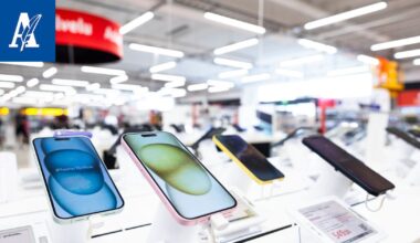 Venäläiset toimijat maksoivat kymppitonnien ostoksia Verkkokauppa.comissa seteleinä ja kolikkoina