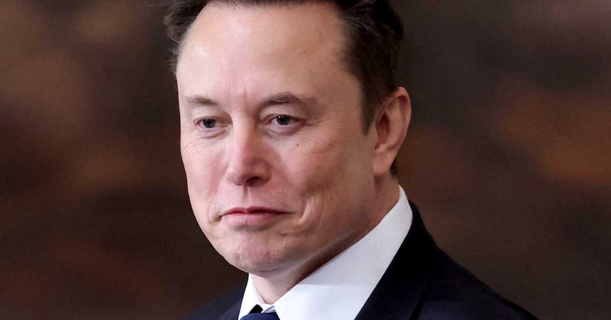 Musk saa biljoonan dollarin jättibonuksen | Talous