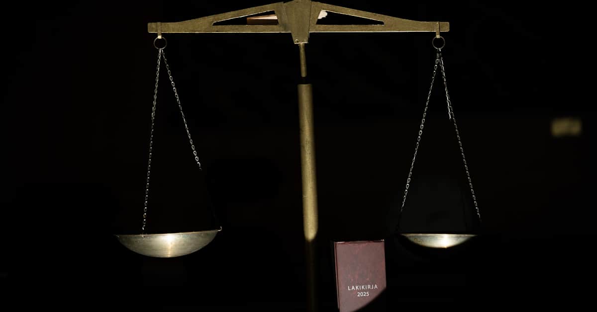 Pojat hakkasivat ikkunaa Akaassa, asukas kimpaantui ja ammuskeli pihalla | Kotimaa