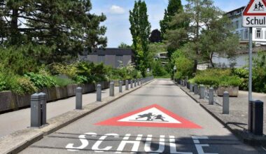 Sveitsiläiskouluissa poissaolot otetaan vakavasti – ”vapaapäivistä” voi tulla yli kolmen tonnin lasku | Ulkomaat