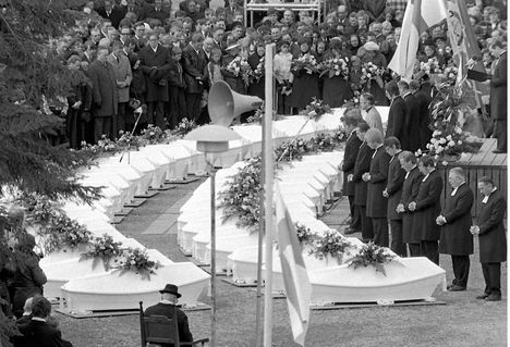 Presidentti Urho Kekkonen osallistui hautajaisiin.