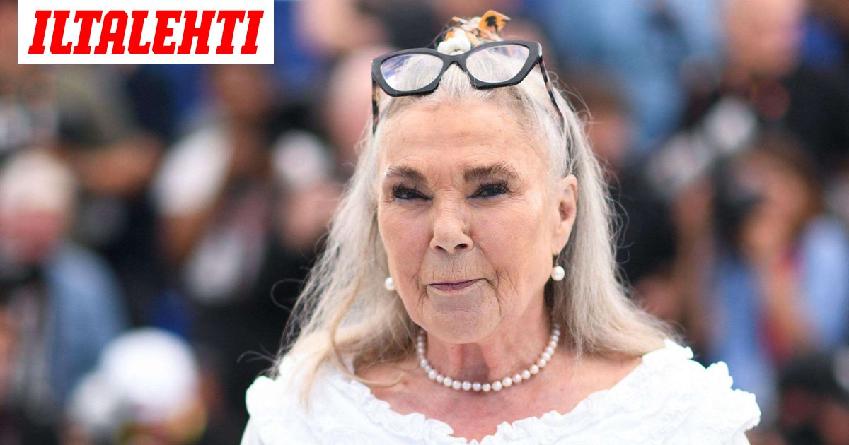 Kaarle Kustaan ”ensimmäinen tyttöystävä” kertoo rajusta menneisyydestään