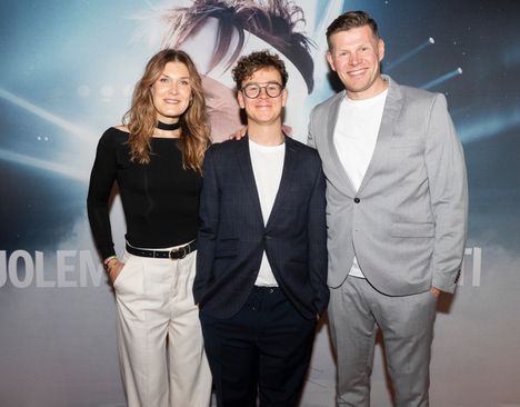 Yleltä tutut Laura Arffman, Riku Salminen ja Antti-Jussi Sipilä.