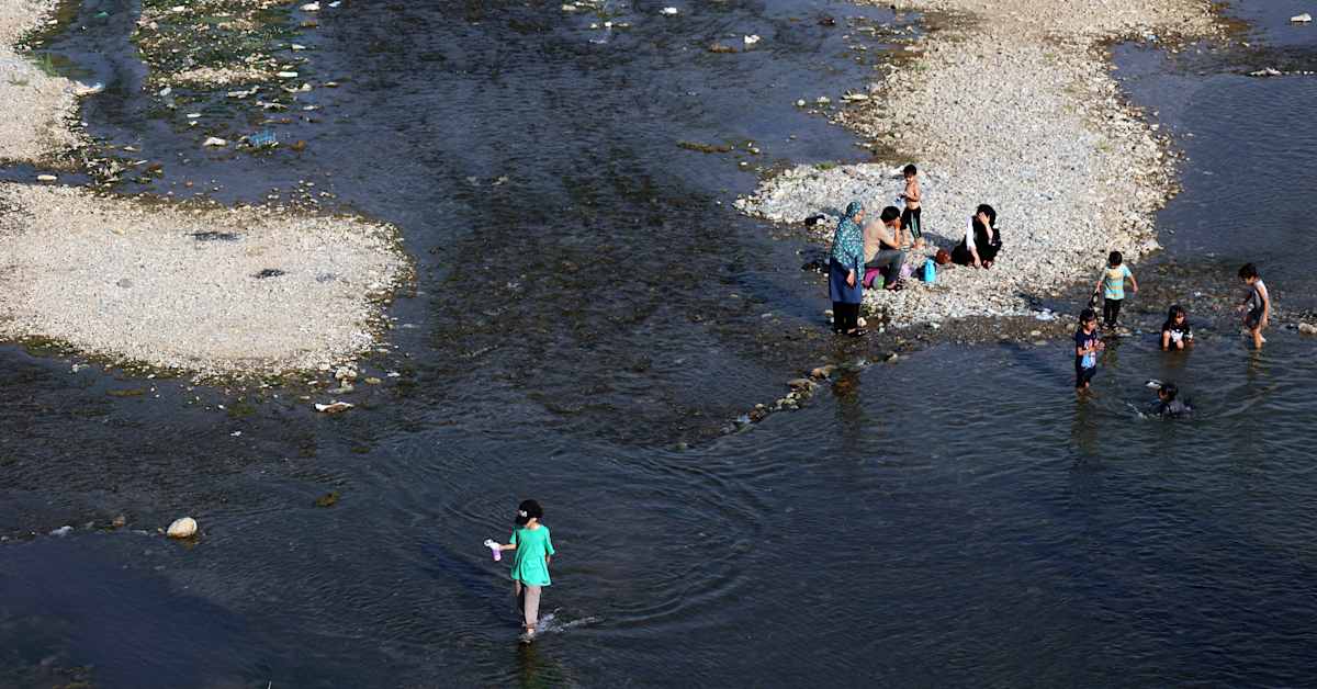 Iranissa pahin kuivuus vuosikymmeniin, Teheranissa säännöstellään vettä | Uutisia lyhyesti