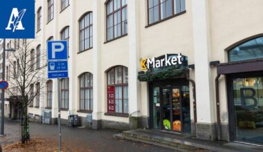 Kaksi miestä yritti ryöstää tamperelaisen lähikaupan