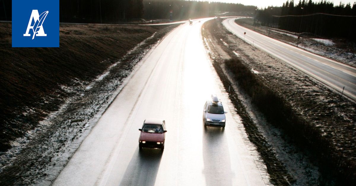 Onnettomuusriski kohoaa tänä yönä – tien pinnat jäätyvät Pirkanmaalla