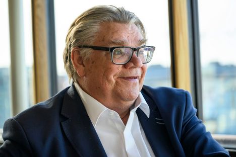 Timo Soini otaksuu, että Alexander Stubb alkaa matkustella enempi myös Euroopan ulkopuolella, osana Suomen YK-kampanjaa. Soinin mukaan Stubbilta onnistuu luonnostaan puhua ilmaston, tasa-arvon ja vähemmistöjen puolesta.